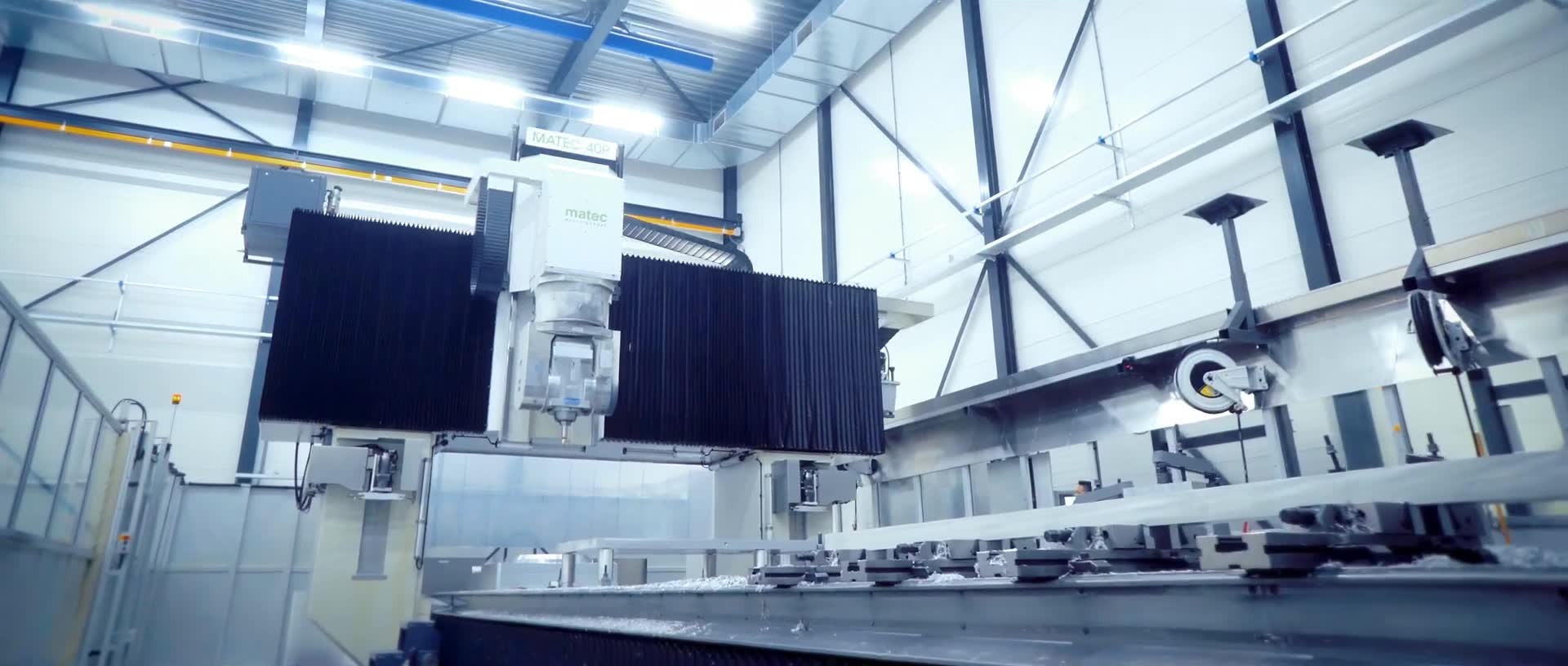 Atelier d'usinage, extrait d'un film d'entreprise de Maxime Lafontaine